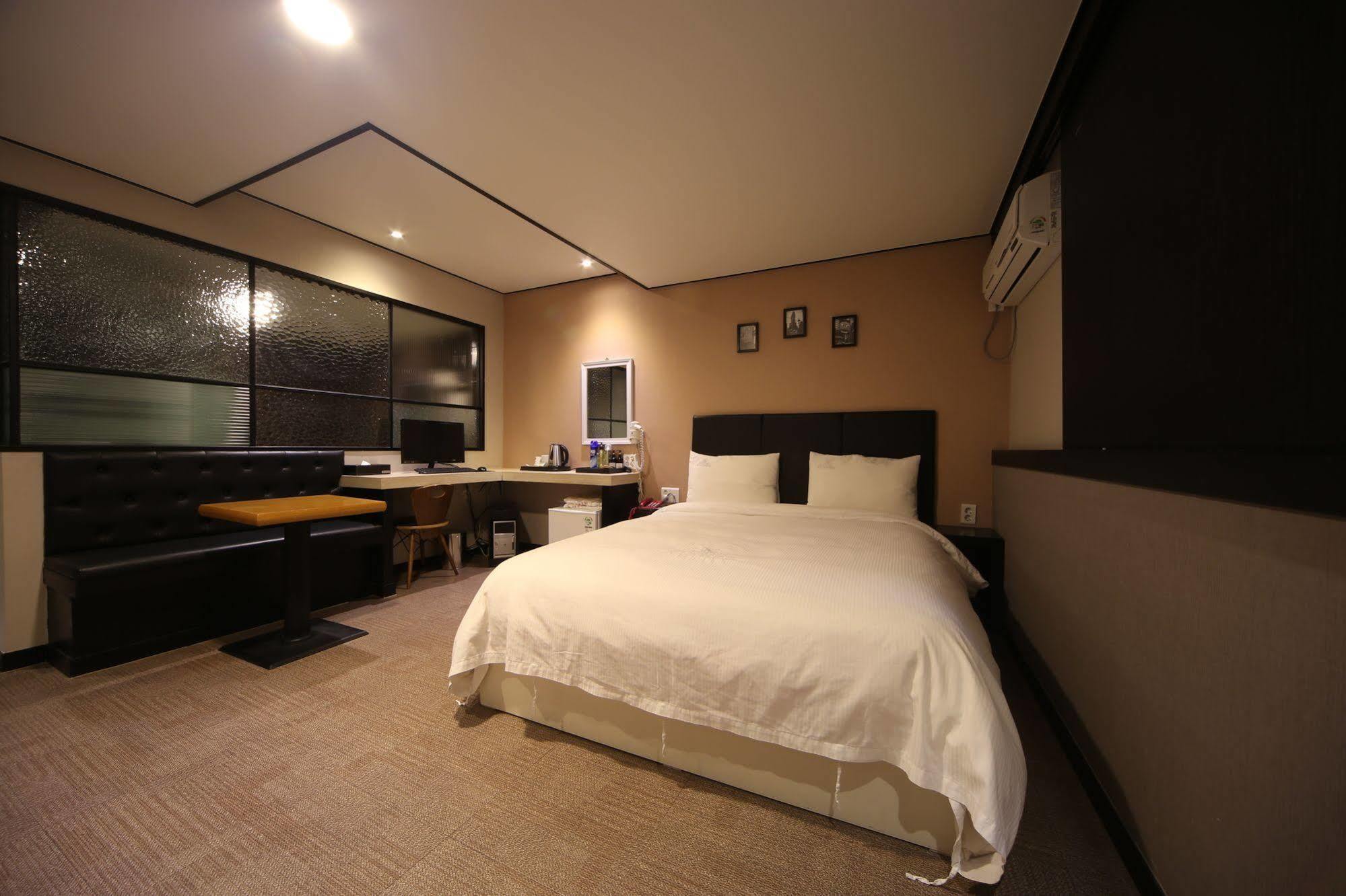 Elysee Hotel Busan Exterior photo