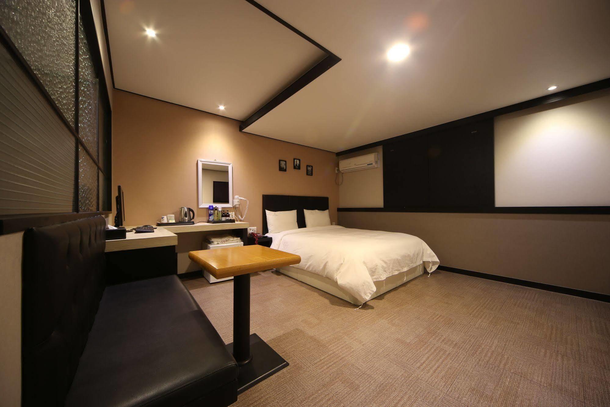 Elysee Hotel Busan Exterior photo